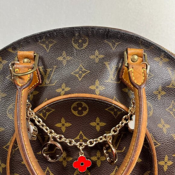 SOLD - Authentic Vintage Louis Vuitton Ellipse Shoulder Bag MM Medium Leather - Picture 15 of 15